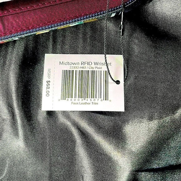 πππ Vera Bradley Midtown RFID Accordion Wristlet~City Plaid Pattern - Picture 6 of 12